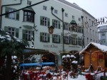 Rosenheim Max-Josefs-Platz mit Christkindlmarkt